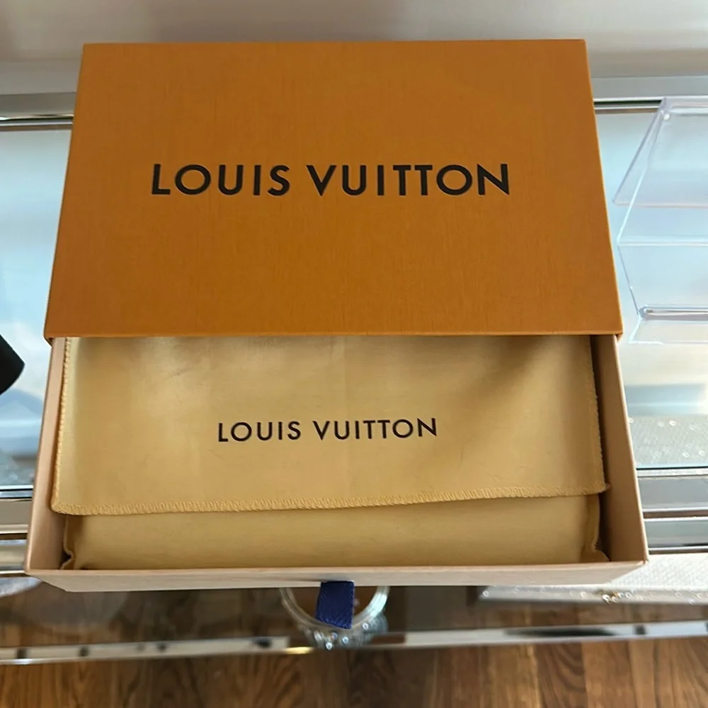 Louis Vuitton Black Monogram Empreinte Stitch Wallet, Full Inclusion! - Picture 3 of 16